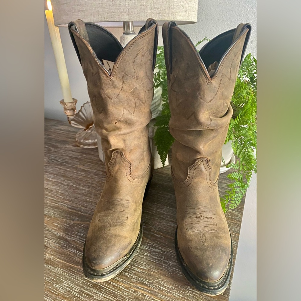 Durango® Women's 6 Distressed Tan Slouch Western 11”Shaft Cowboy Boot Brown Boot